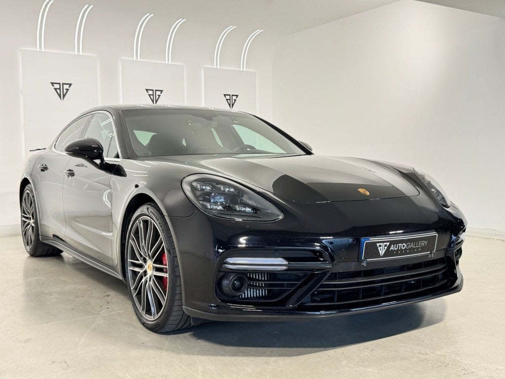Porsche Panamera Turbo Aut.