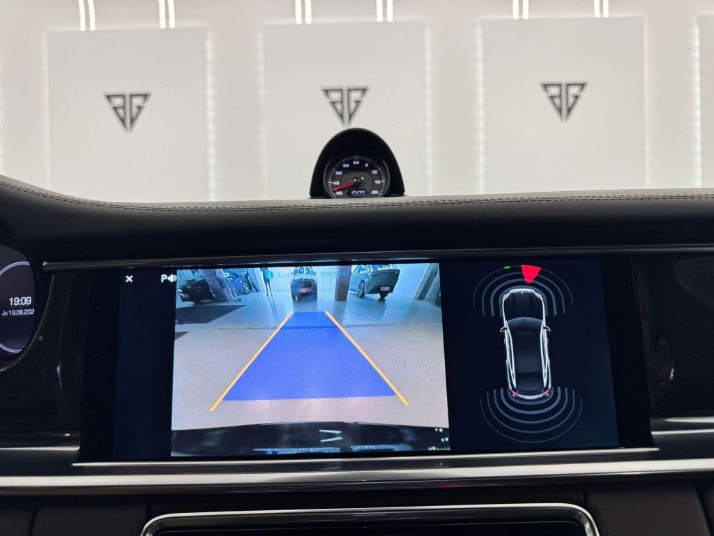 Porsche Panamera Turbo Aut.