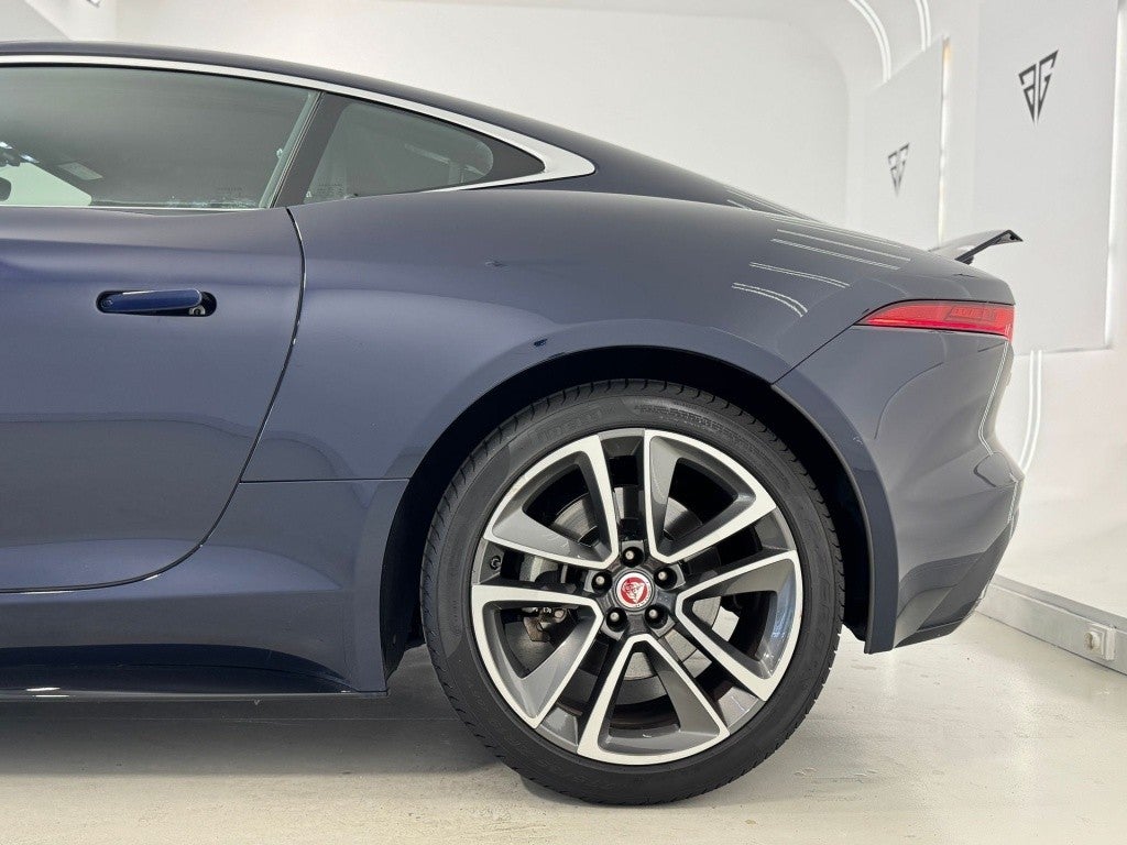 Jaguar F-Type Coupé 2.0 I4 R-Dynamic Aut. 300