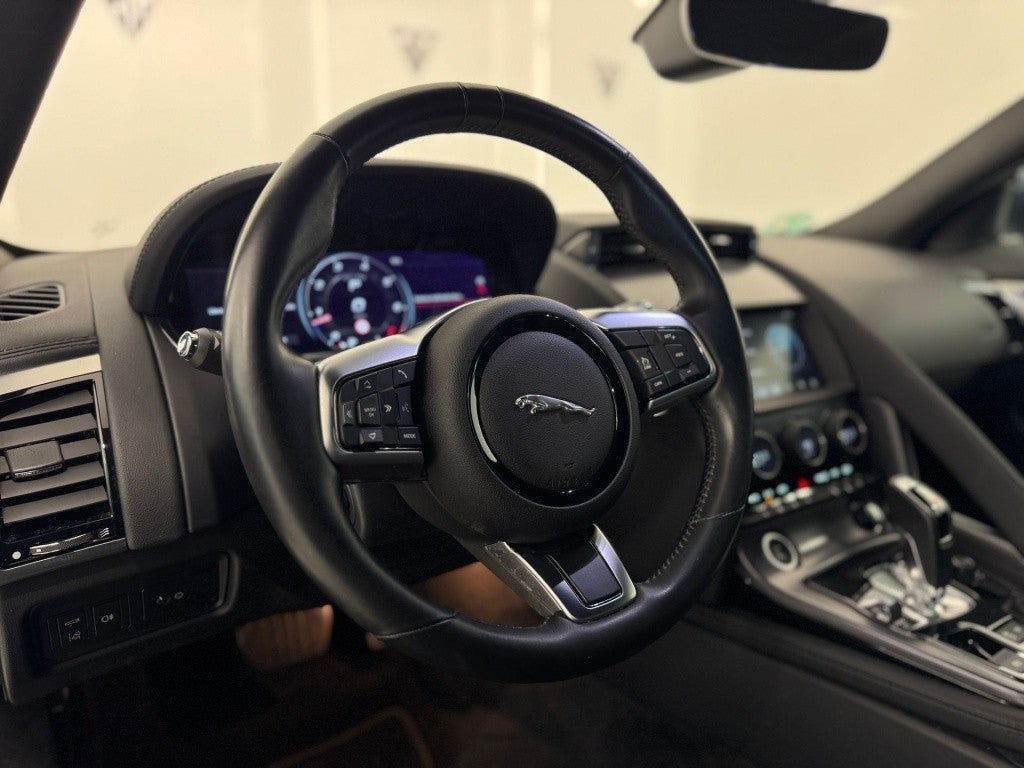 Jaguar F-Type Coupé 2.0 I4 R-Dynamic Aut. 300