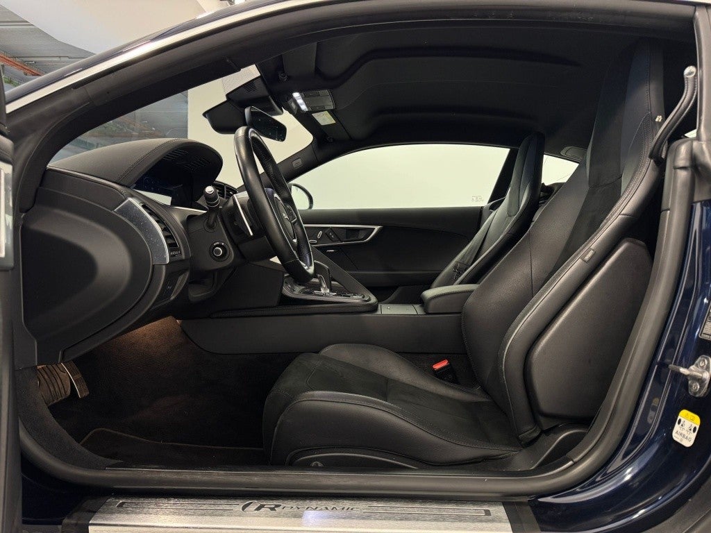 Jaguar F-Type Coupé 2.0 I4 R-Dynamic Aut. 300