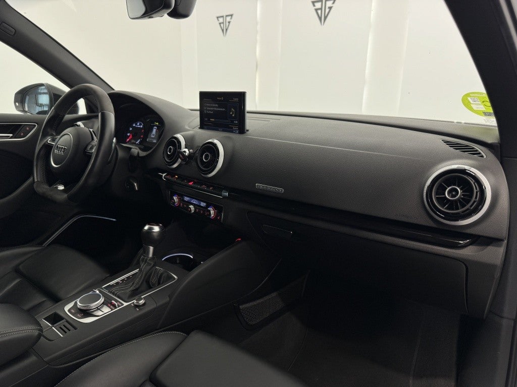 Audi A3 RS3 Sportback 2.5 TFSI quattro S-Tronic