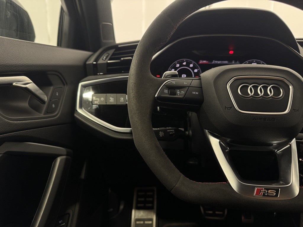Audi Q3 RS 2.5 TFSI quattro S tronic