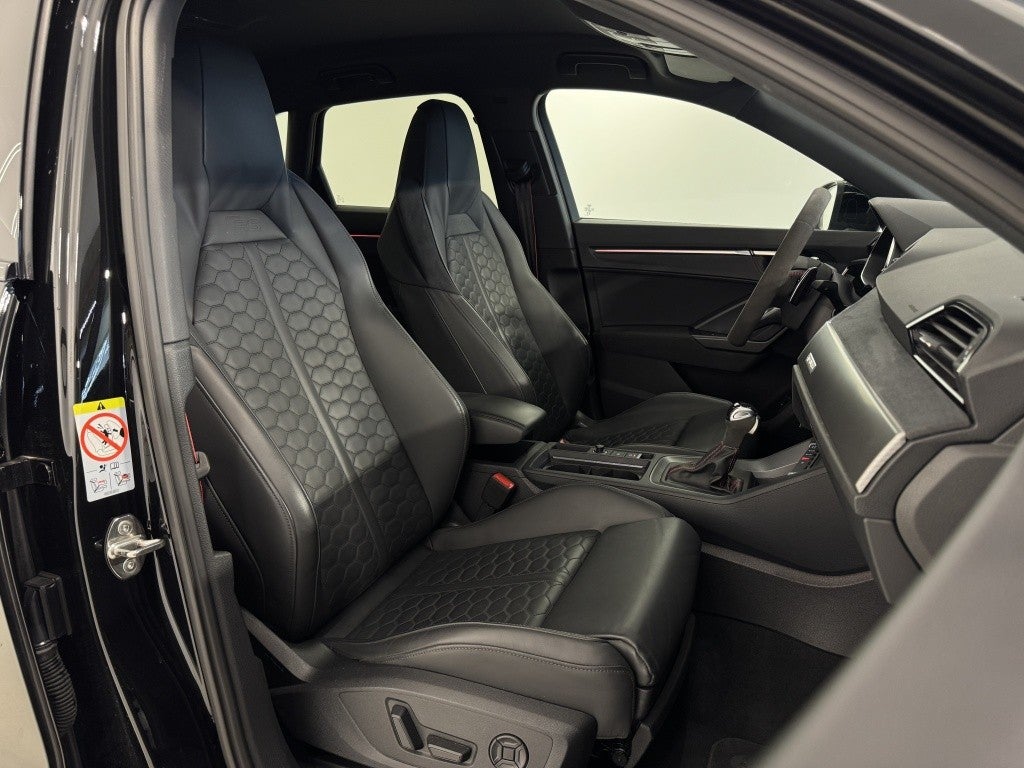 Audi Q3 RS 2.5 TFSI quattro S tronic