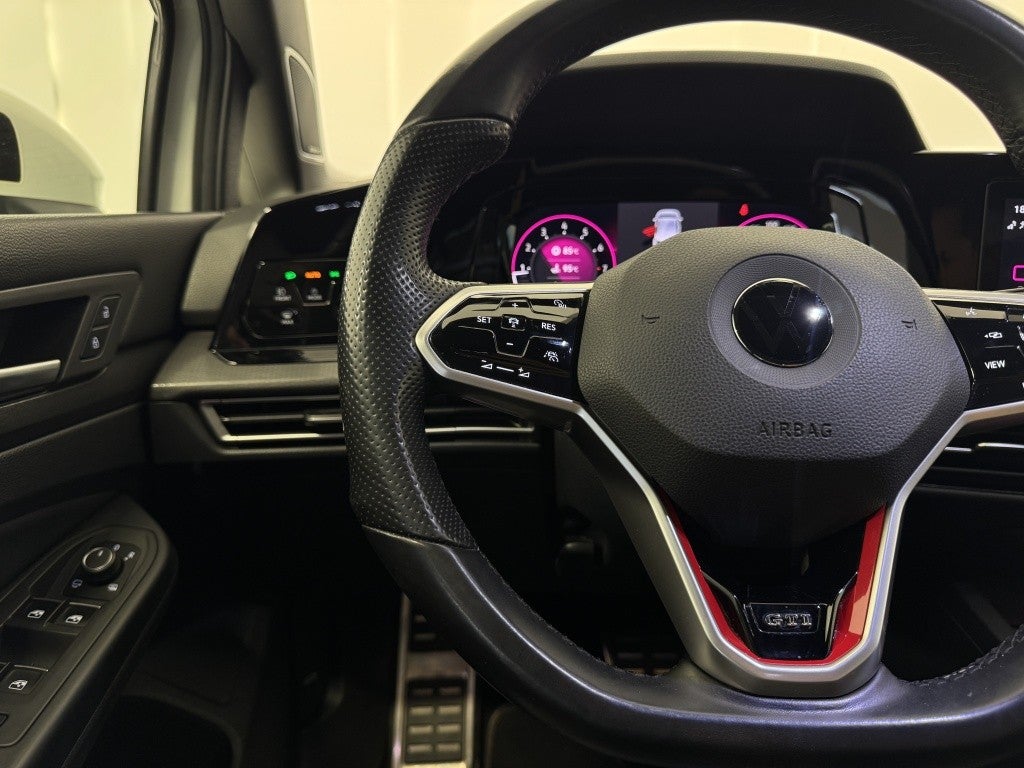 Volkswagen Golf 2.0 TSI GTI DSG 180kW