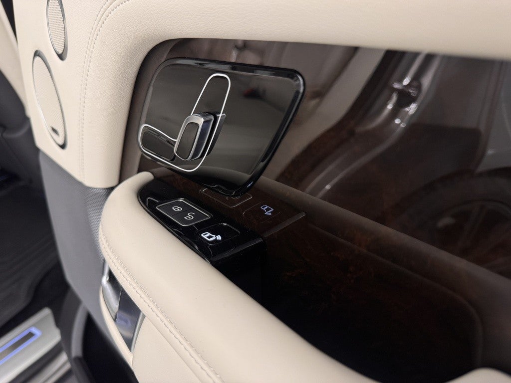 Land-Rover Range Rover 2.0 i4 PHEV Vogue 4WD Aut.