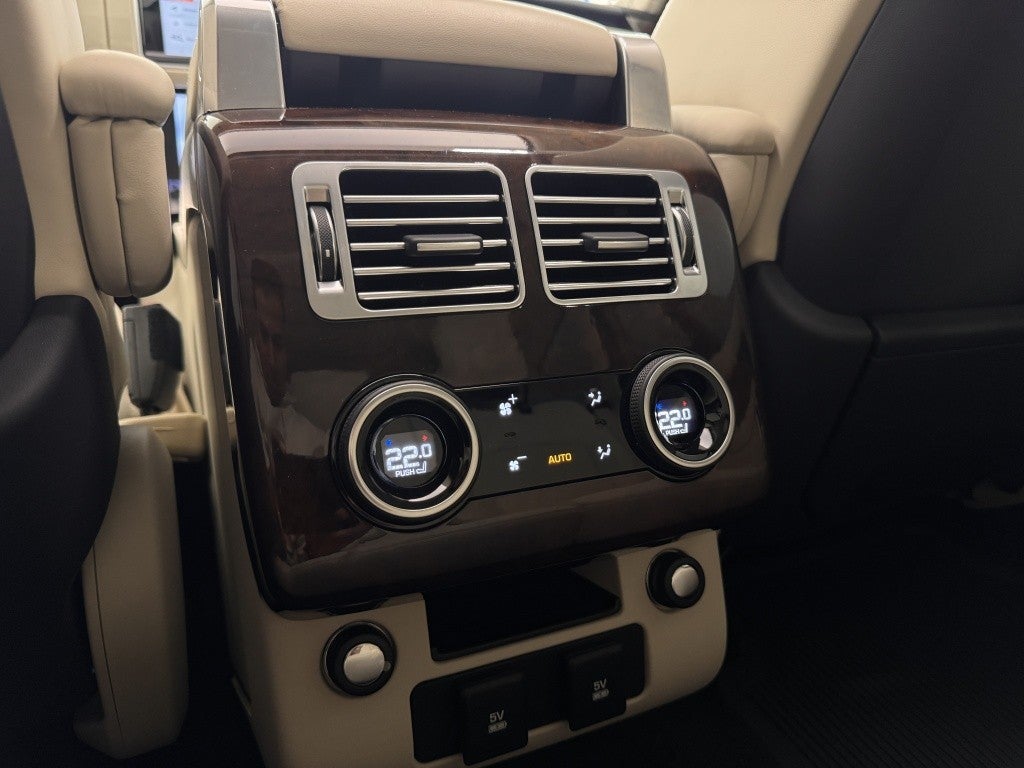 Land-Rover Range Rover 2.0 i4 PHEV Vogue 4WD Aut.