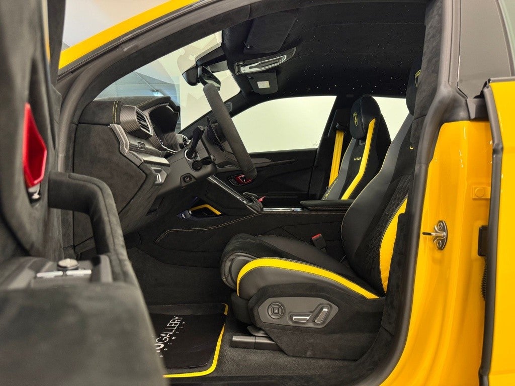 Lamborghini Urus Performante