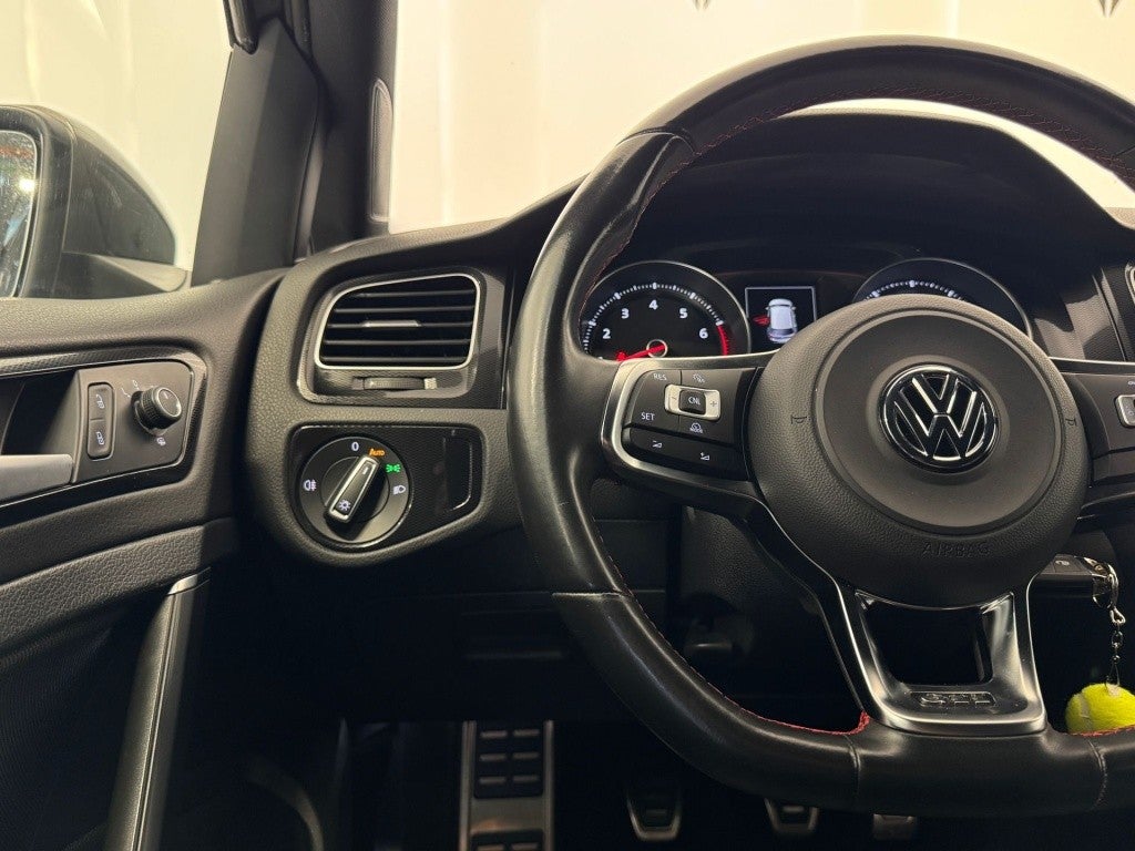 Volkswagen Golf 2.0 TSI GTI Performance 230