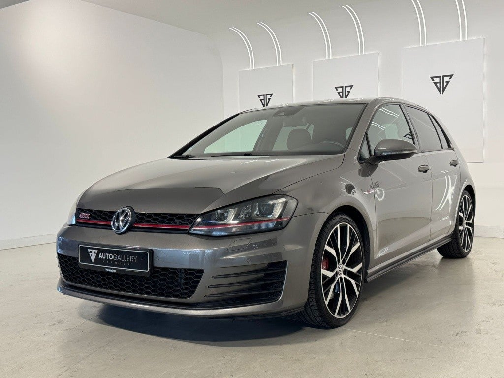 Volkswagen Golf 2.0 TSI GTI Performance 230