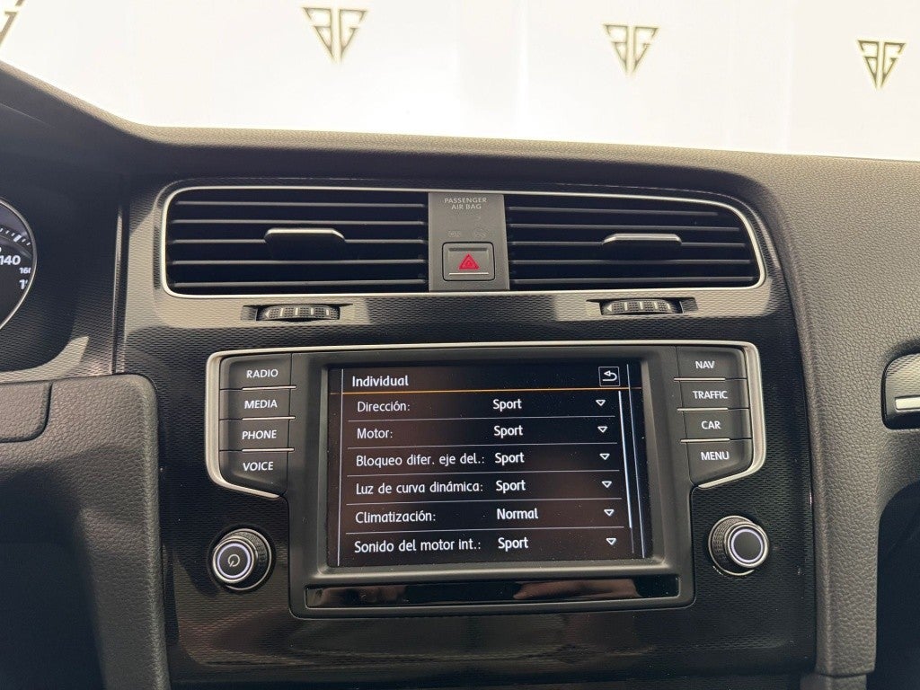 Volkswagen Golf 2.0 TSI GTI Performance 230