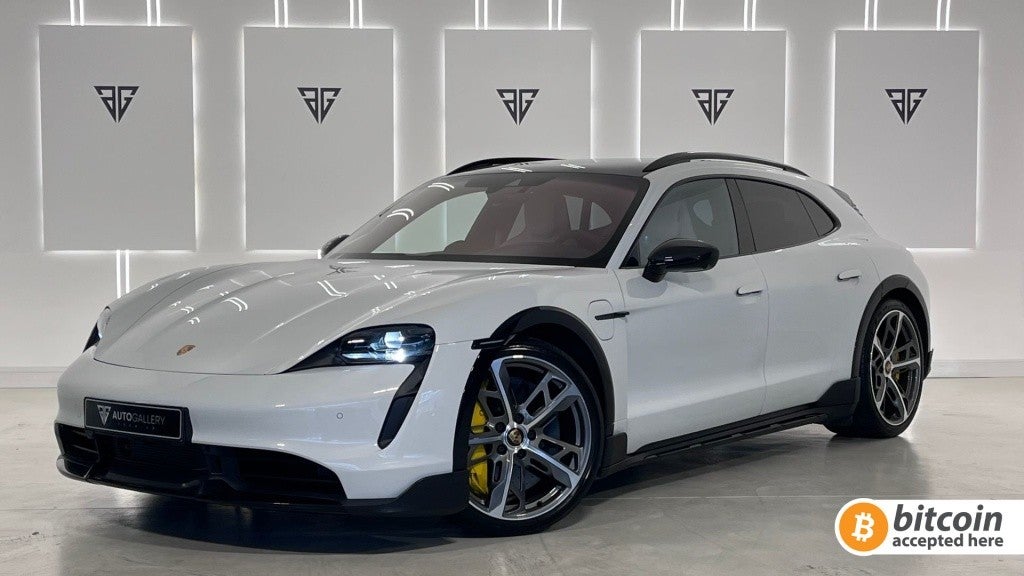 Porsche Taycan Turbo S Cross Turismo