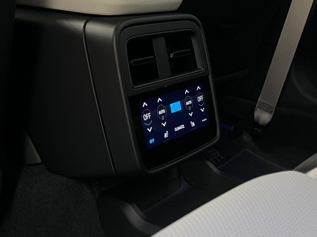 Porsche Taycan Turbo S Cross Turismo