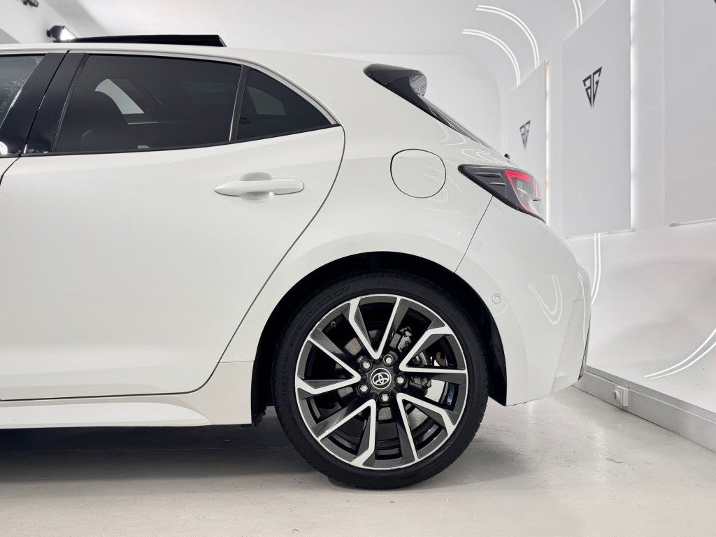 Toyota Corolla 180H Advance Luxury