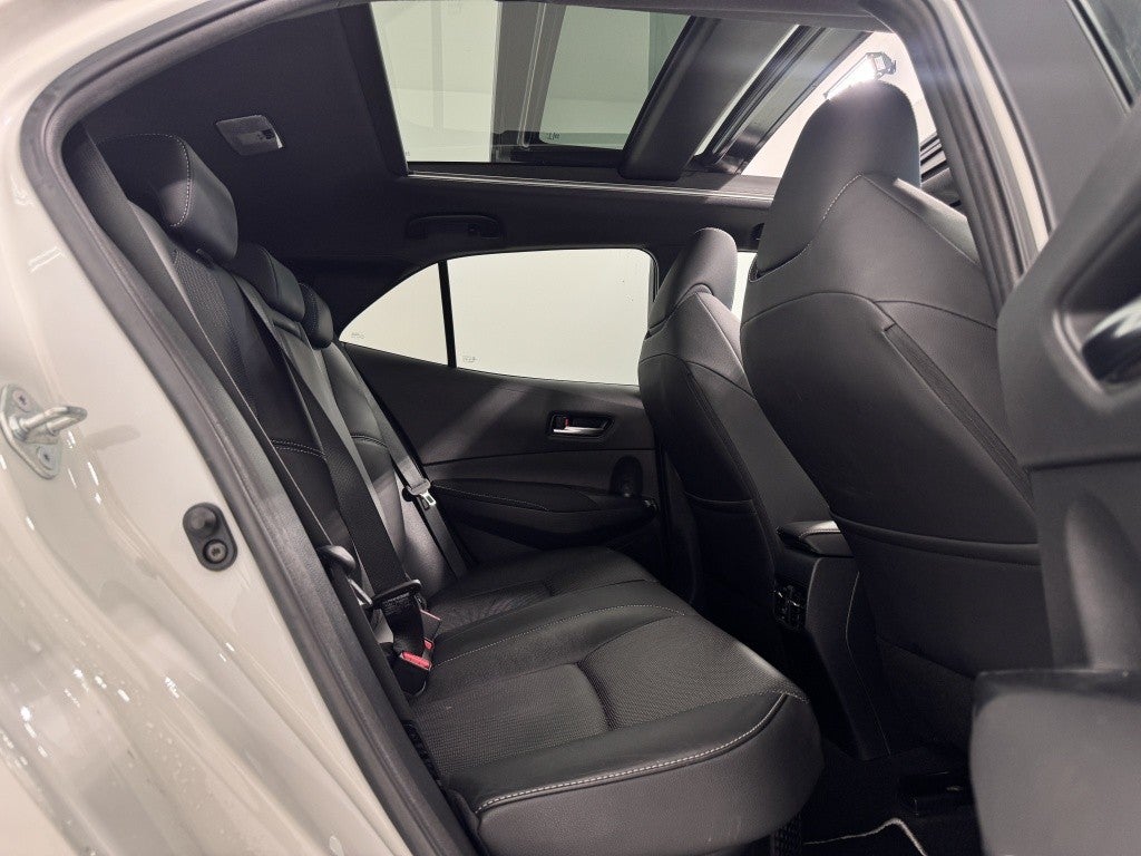 Toyota Corolla 180H Advance Luxury