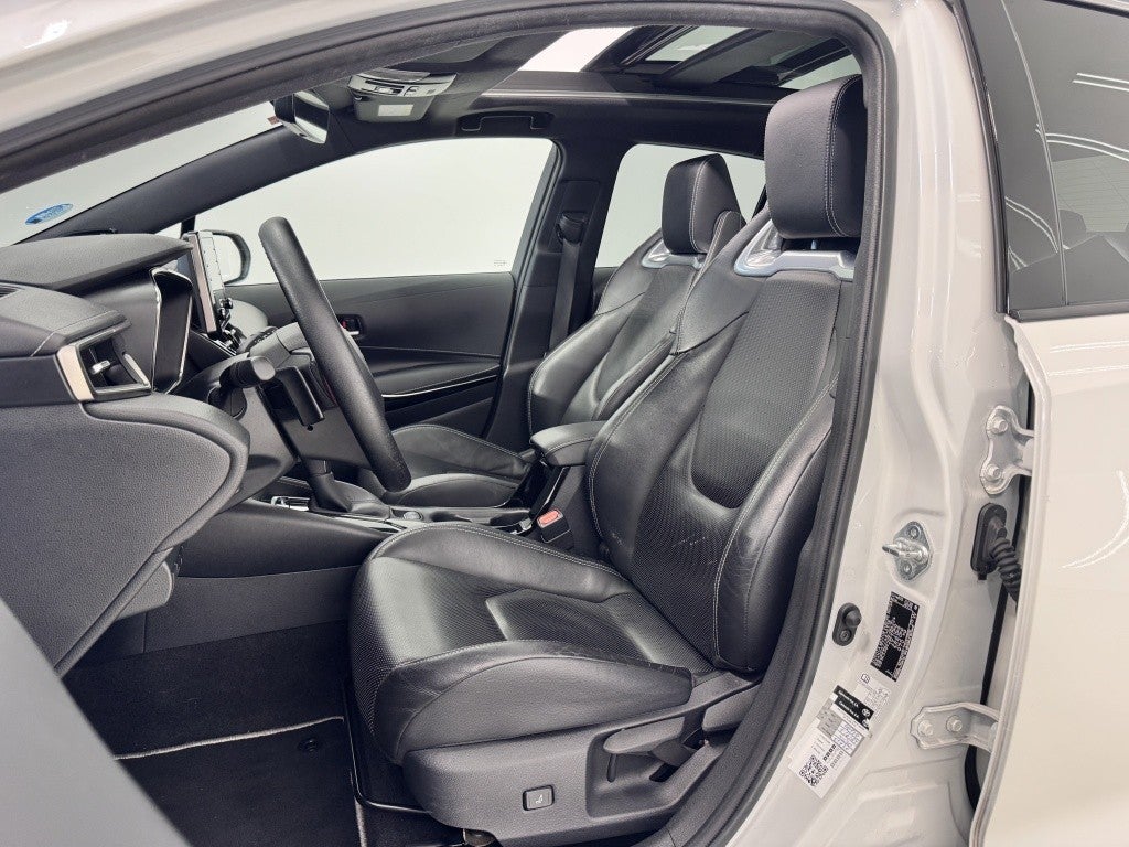 Toyota Corolla 180H Advance Luxury