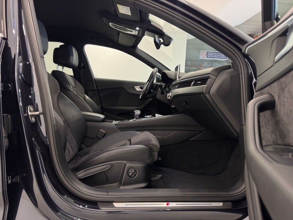 Audi A4 Avant 2.0TDI S line ed. quattro S-T 140kW