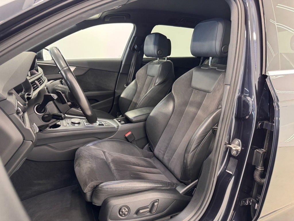 Audi A4 Avant 2.0TDI S line ed. quattro S-T 140kW