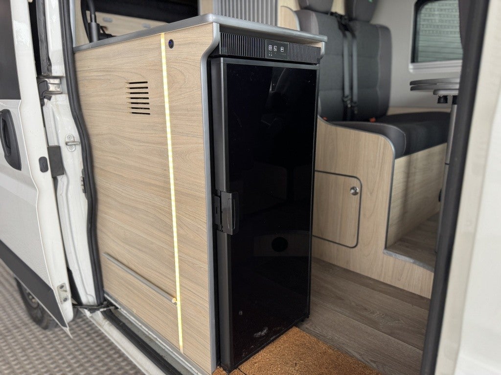 Peugeot Boxer Furgón 2.2HDI 333 L2H2 110