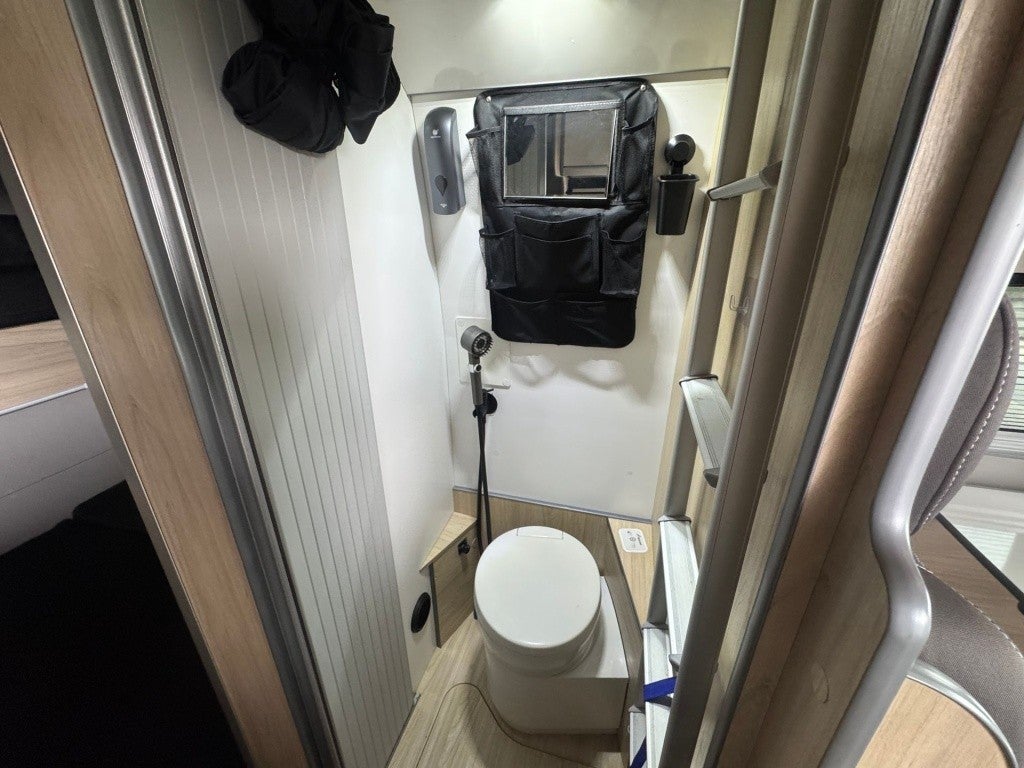 Peugeot Boxer Furgón 2.2HDI 333 L2H2 110