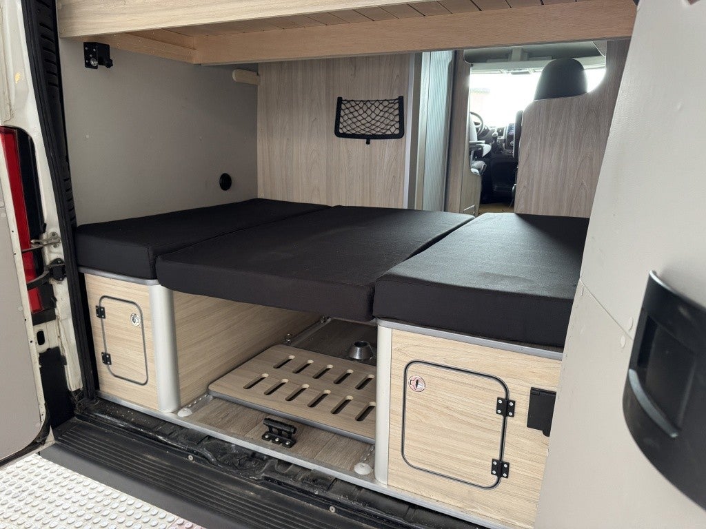 Peugeot Boxer Furgón 2.2HDI 333 L2H2 110