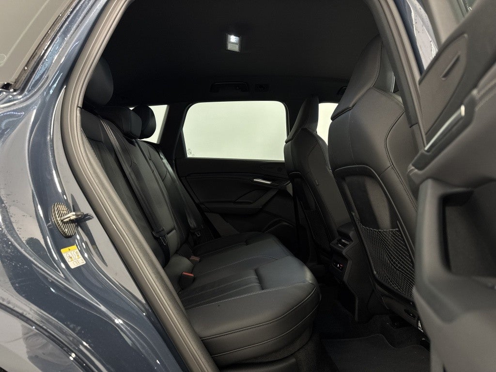 Audi Q6 e-tron quattro S line 285kW 100KWh