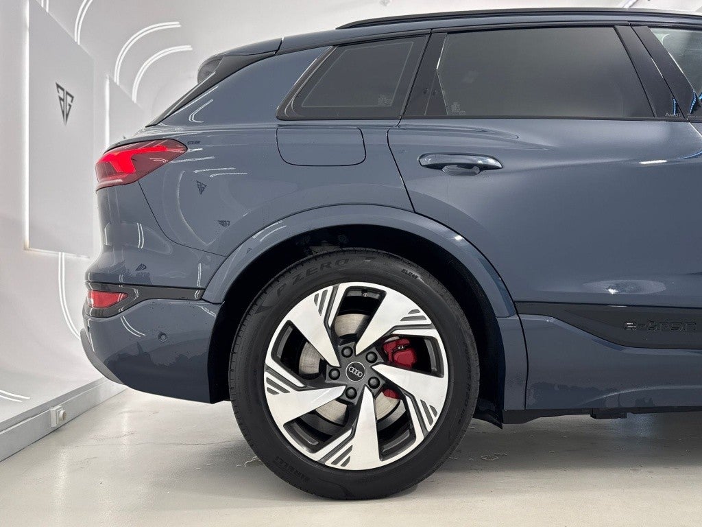 Audi Q6 e-tron quattro S line 285kW 100KWh