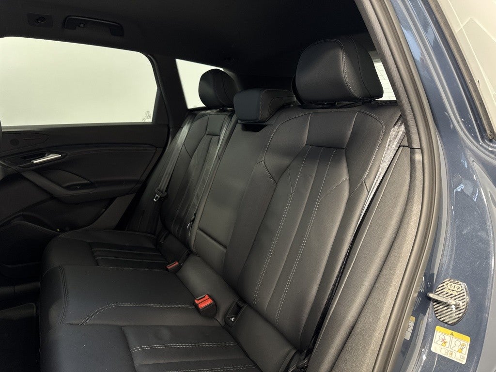 Audi Q6 e-tron quattro S line 285kW 100KWh