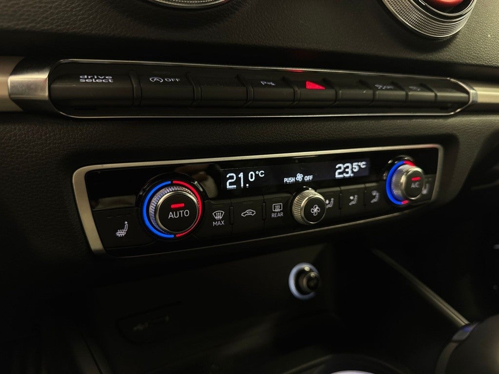 Audi A3 S3 Sedán 2.0 TFSI quattro S tronic 228kW