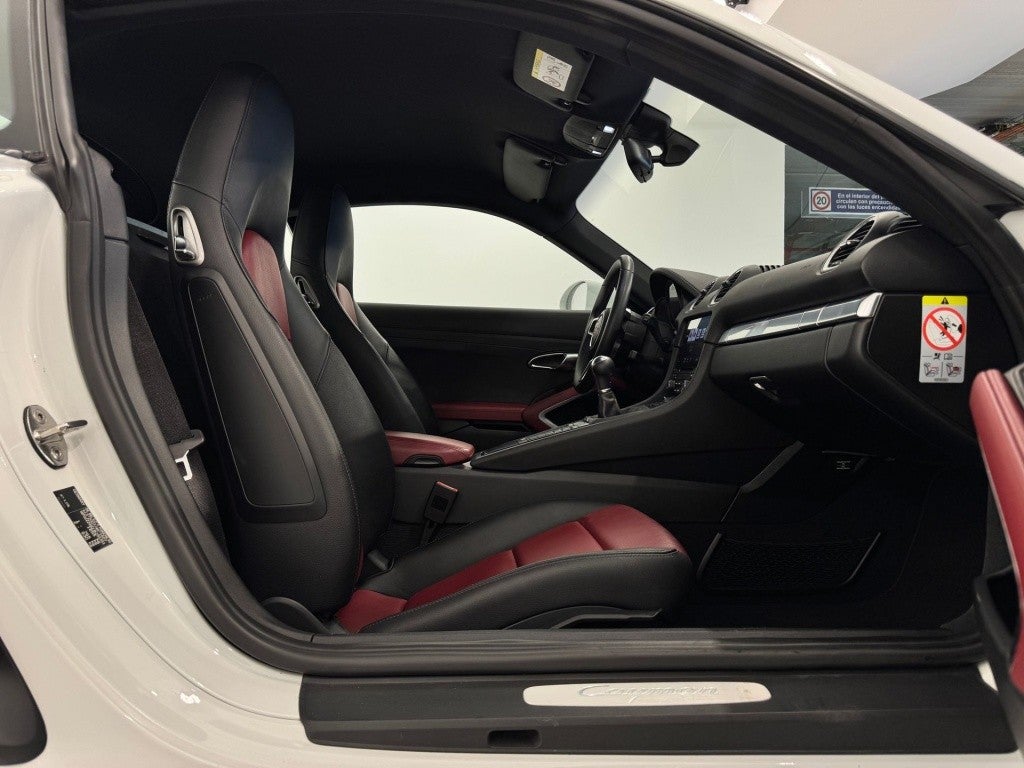 Porsche Cayman