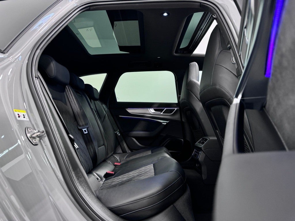 Audi A6 RS6 Avant TFSI quattro Tiptronic 441kW