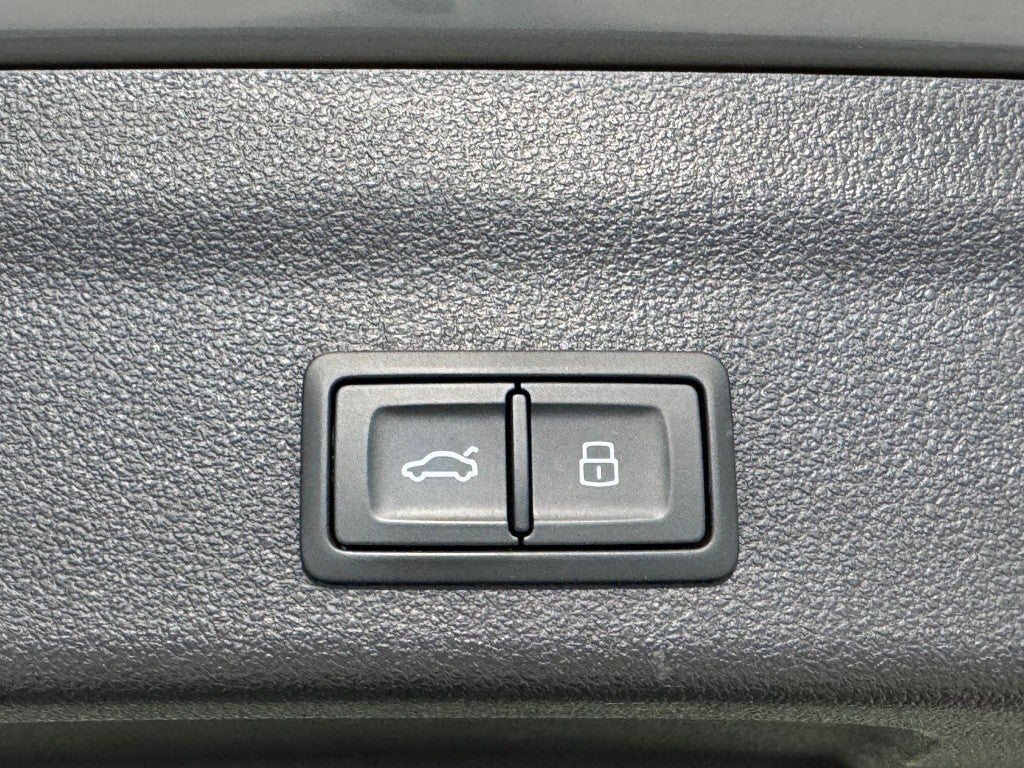 Audi A6 RS6 Avant TFSI quattro Tiptronic 441kW