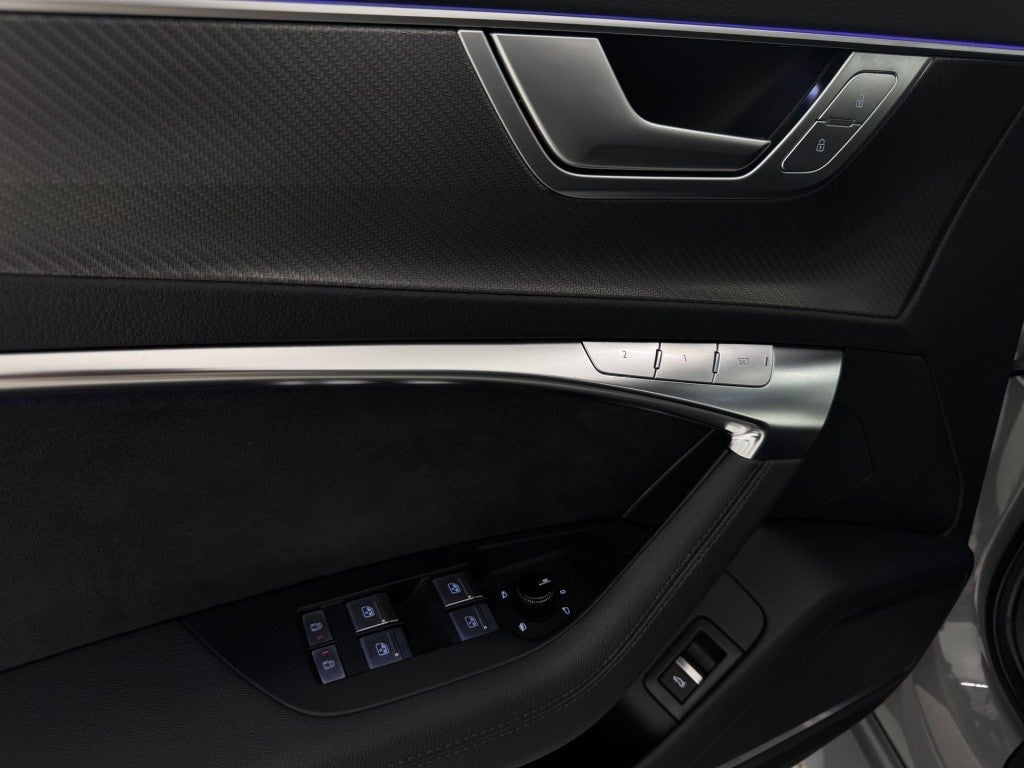 Audi A6 RS6 Avant TFSI quattro Tiptronic 441kW