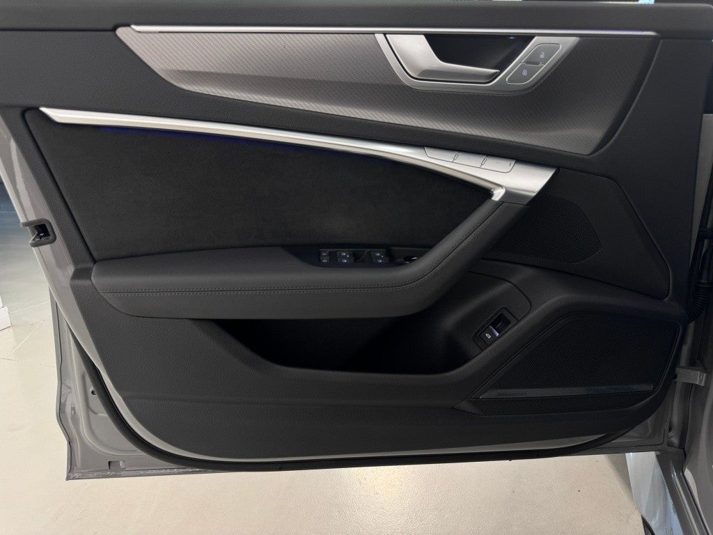 Audi A6 RS6 Avant TFSI quattro Tiptronic 441kW