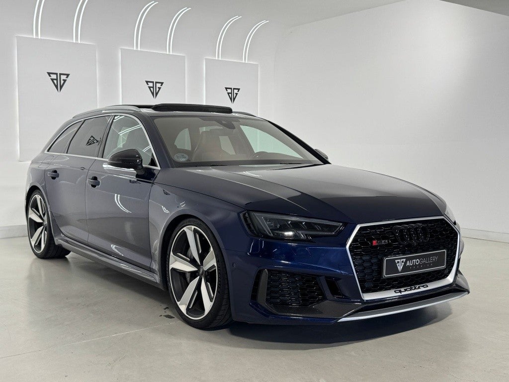 Audi A4 RS4 Avant 2.9 TFSI quattro tiptronic