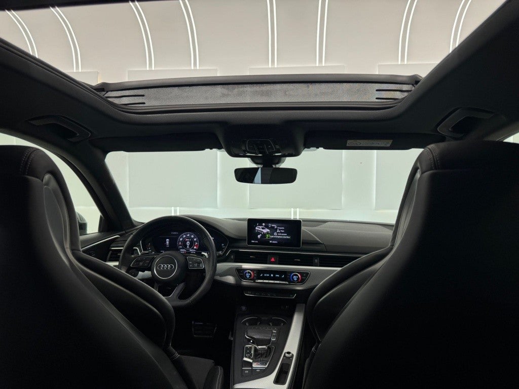 Audi A4 RS4 Avant 2.9 TFSI quattro tiptronic