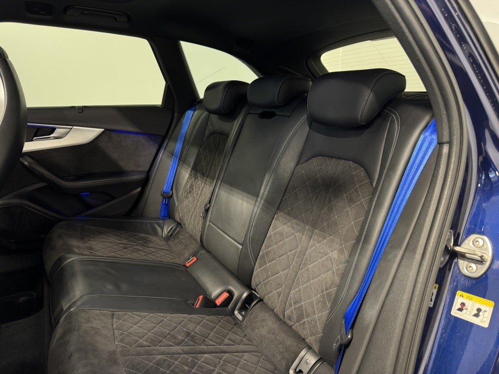 Audi A4 RS4 Avant 2.9 TFSI quattro tiptronic