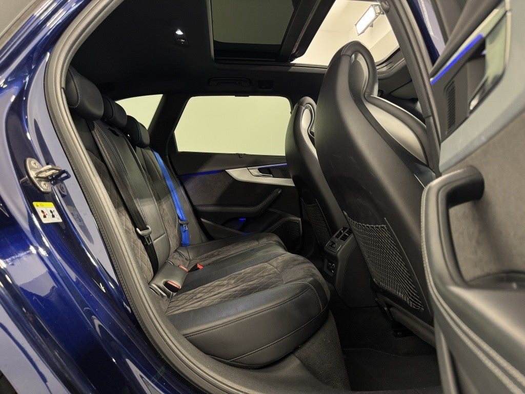 Audi A4 RS4 Avant 2.9 TFSI quattro tiptronic