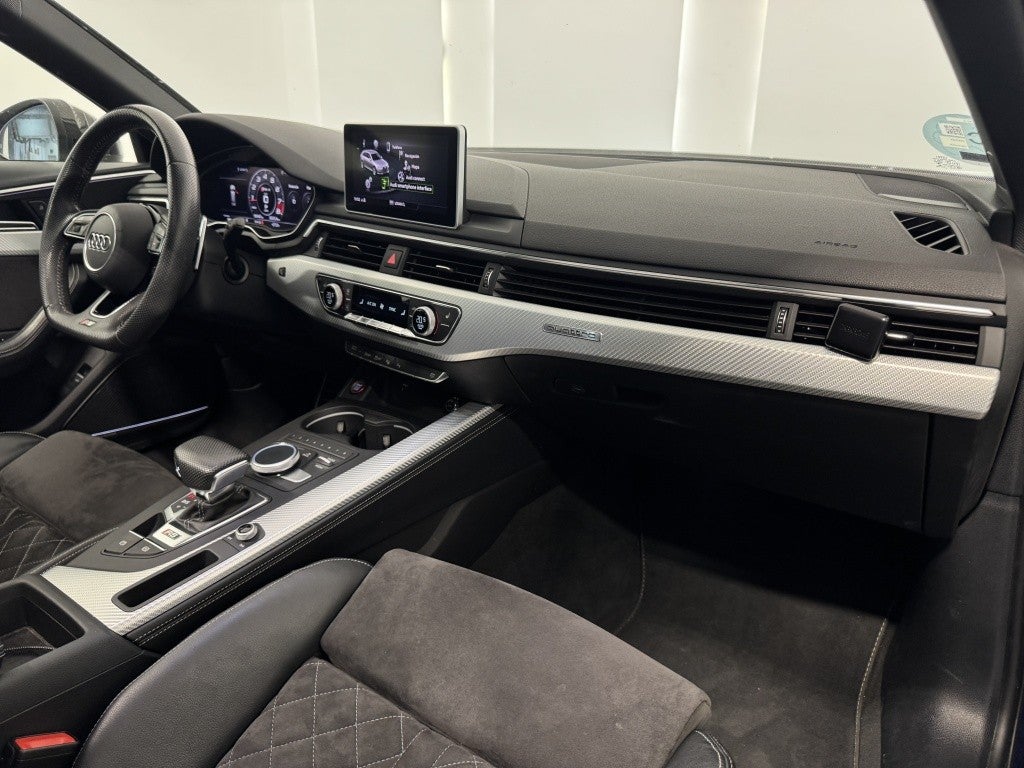 Audi A4 RS4 Avant 2.9 TFSI quattro tiptronic