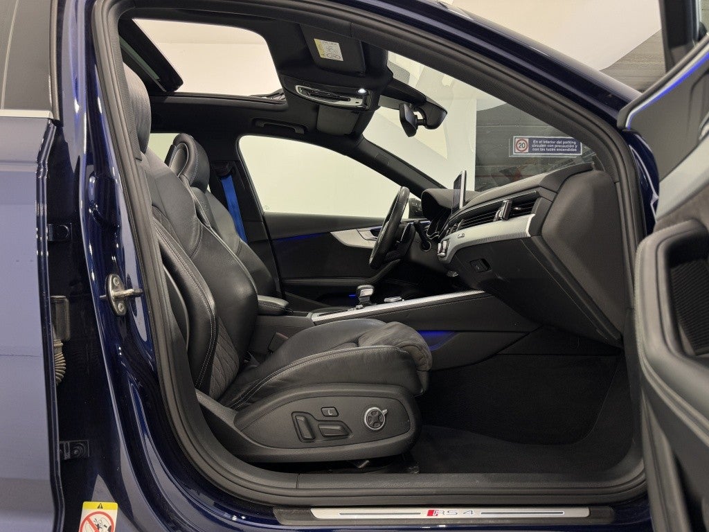 Audi A4 RS4 Avant 2.9 TFSI quattro tiptronic