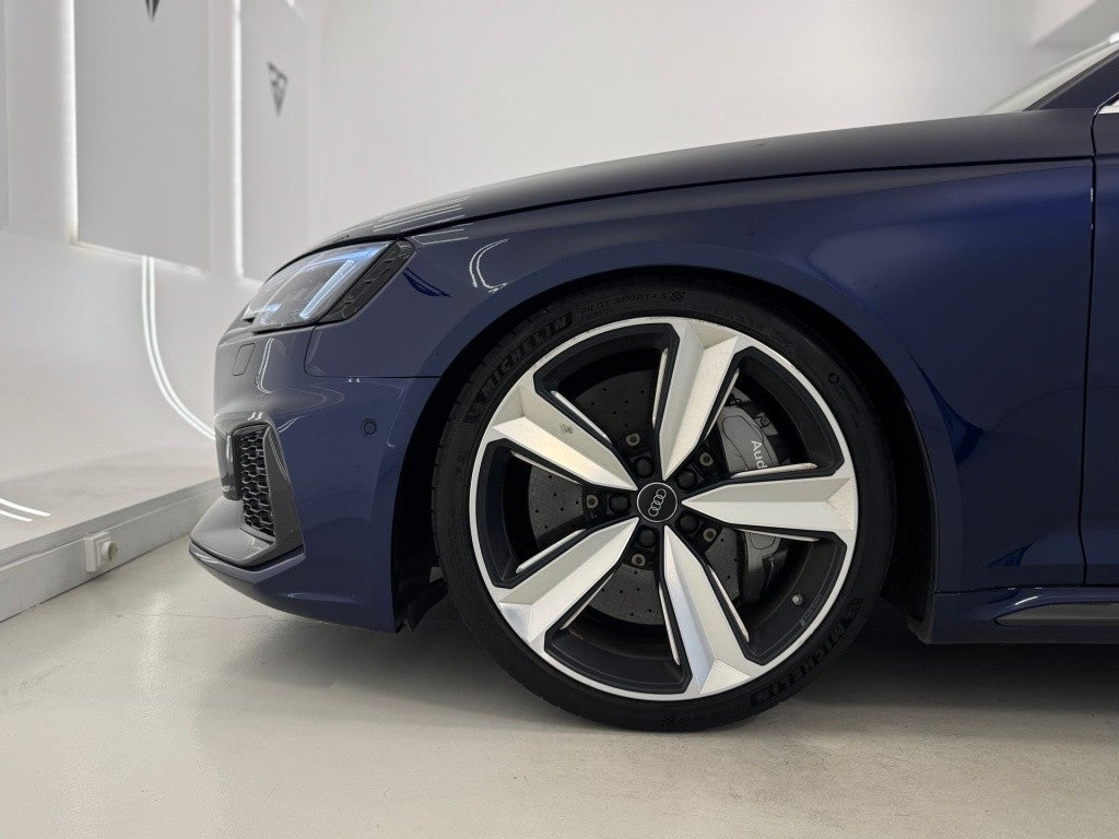 Audi A4 RS4 Avant 2.9 TFSI quattro tiptronic