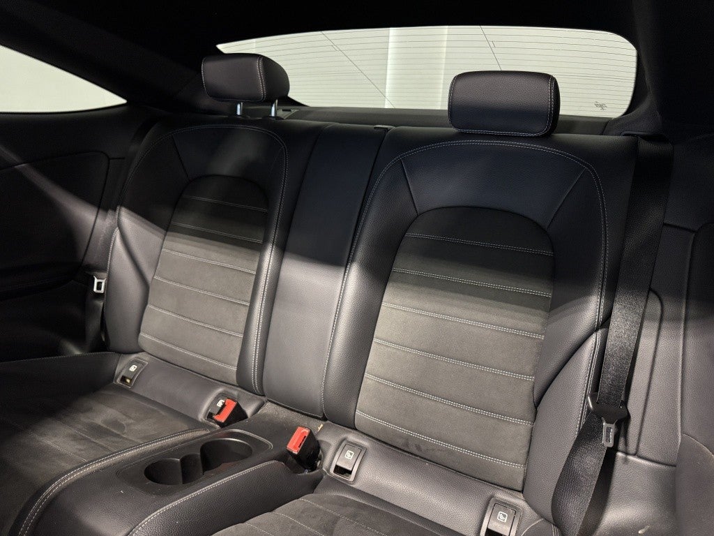 Mercedes-Benz Clase C Coupé 300 9G-Tronic