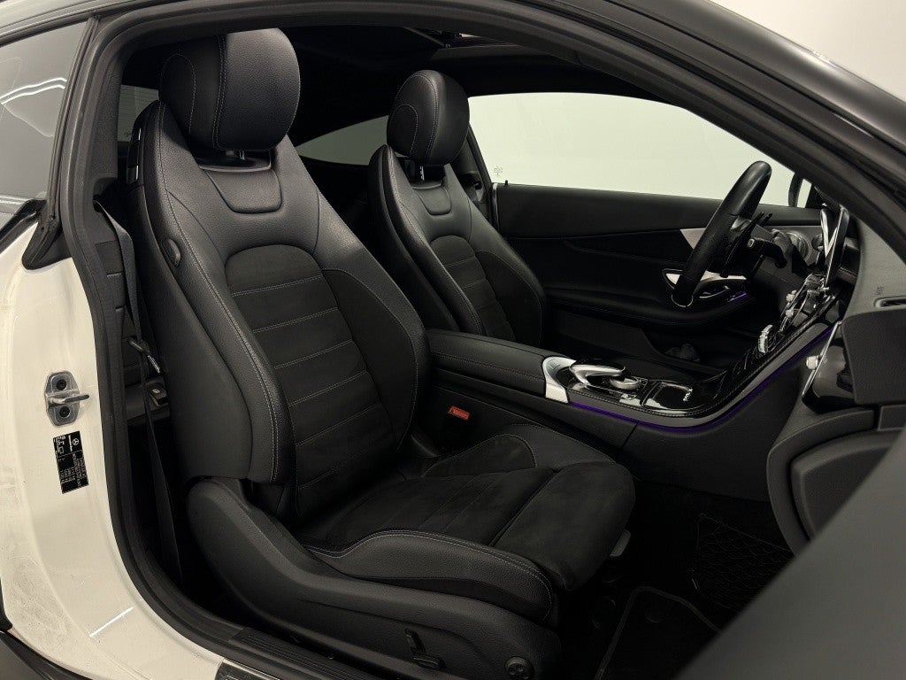 Mercedes-Benz Clase C Coupé 300 9G-Tronic