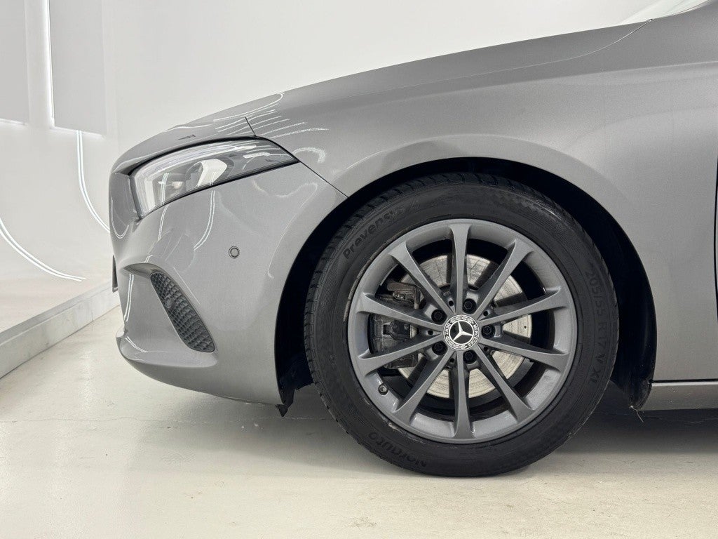 Mercedes-Benz Clase A 220 Sedán 4Matic 7G-DCT