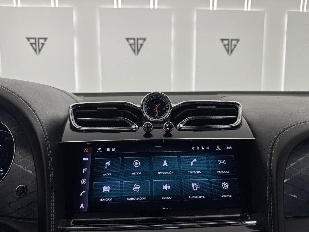 Bentley Bentayga Hybrid