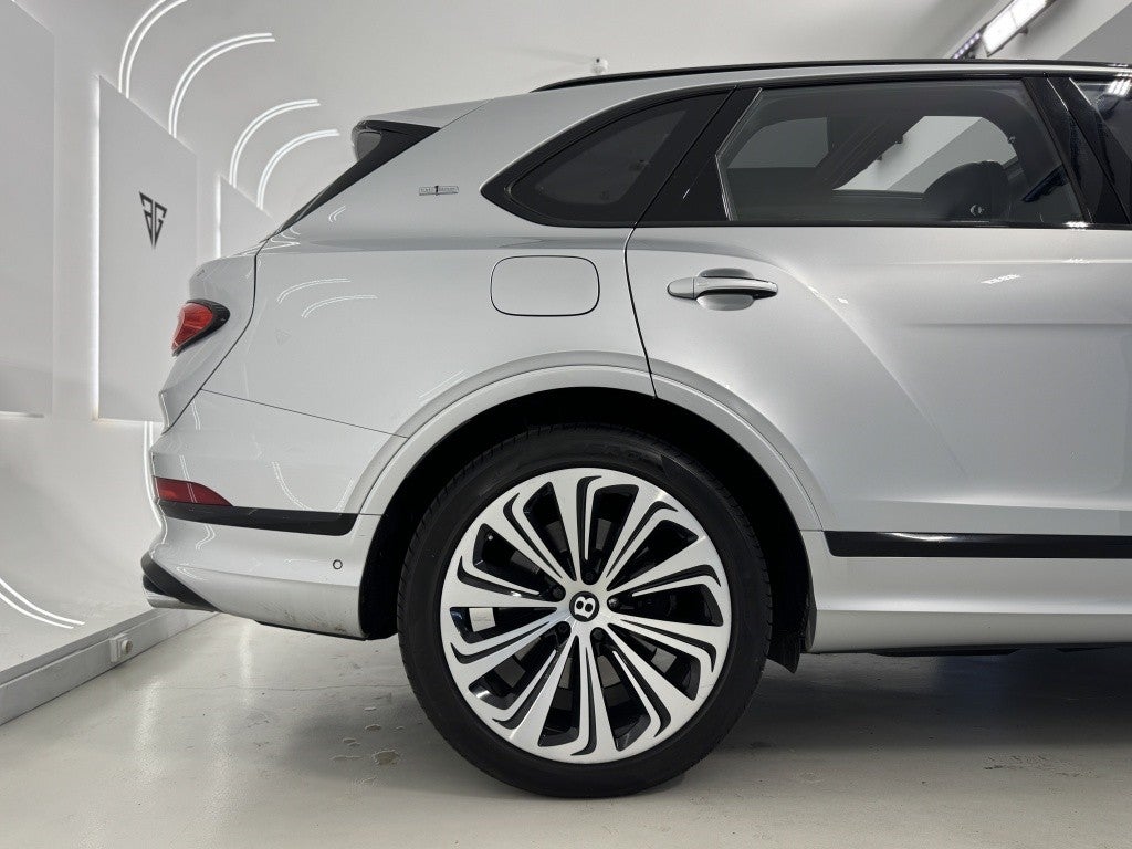 Bentley Bentayga Hybrid