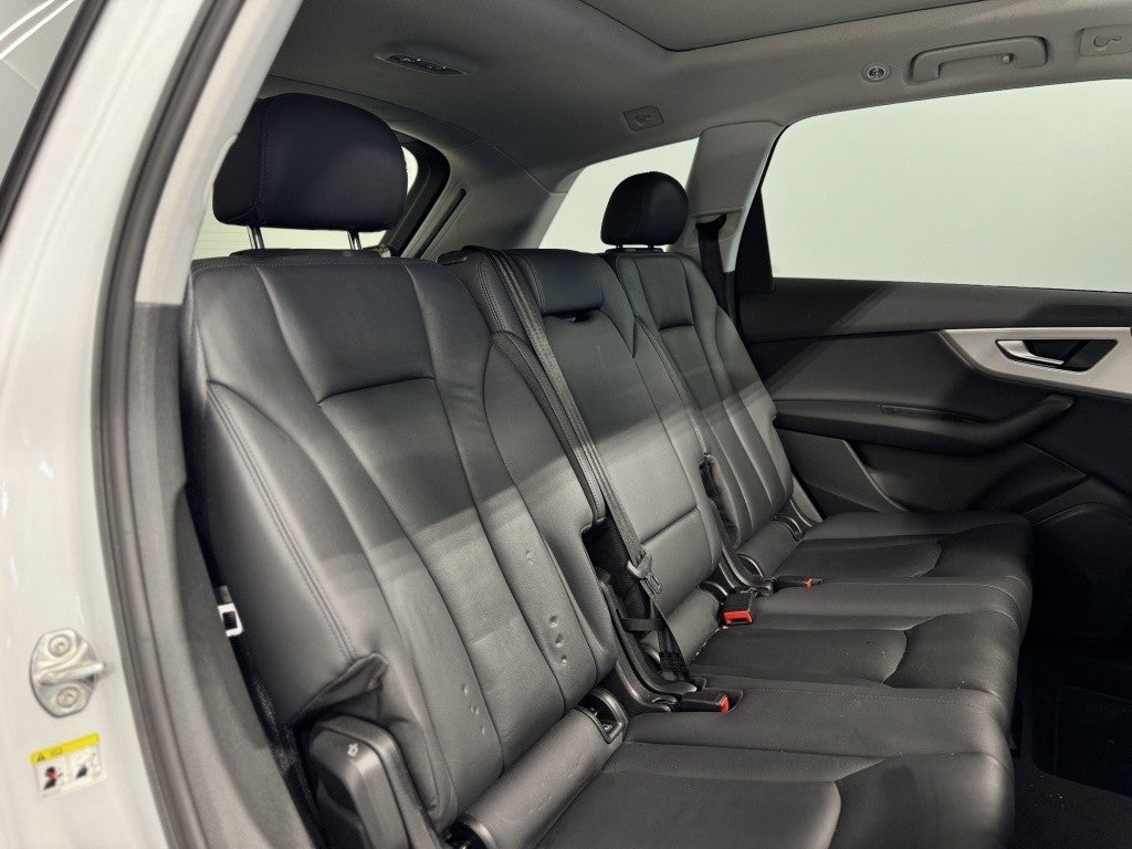 Audi Q7 55 TFSIe S line quattro tiptronic