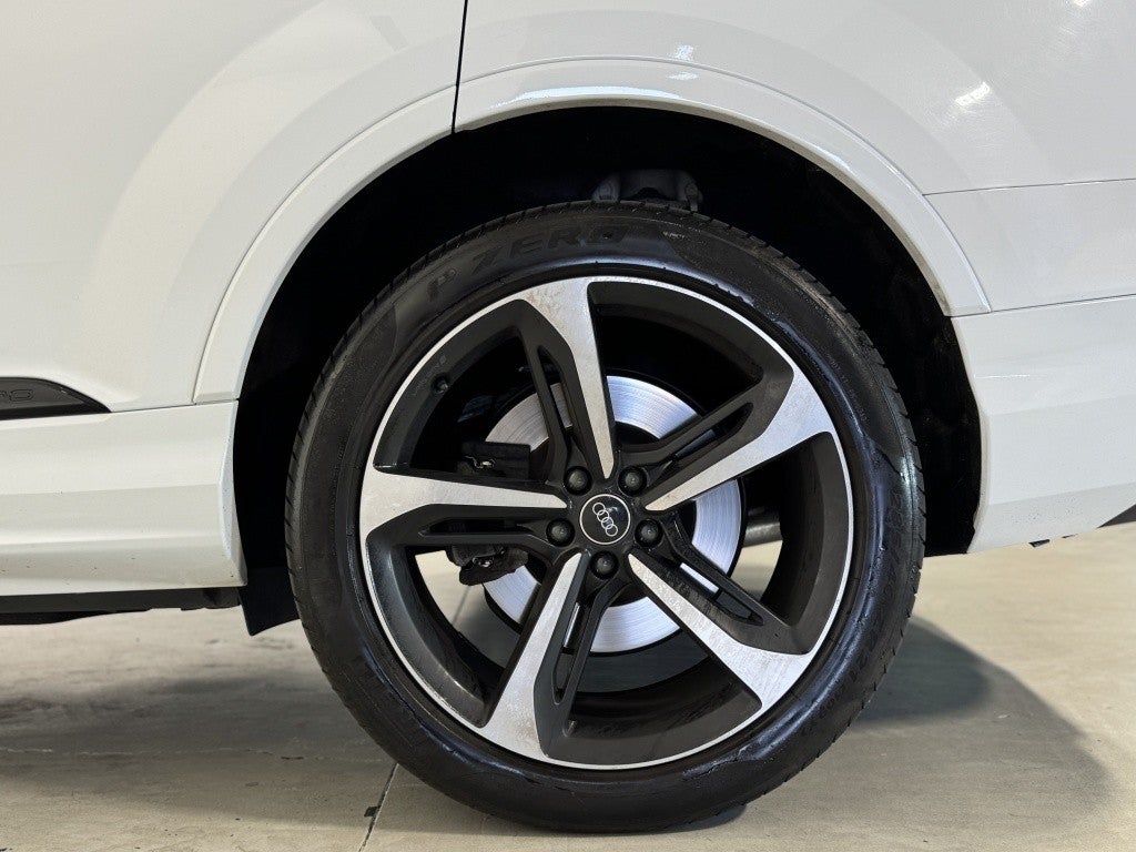 Audi Q7 55 TFSIe S line quattro tiptronic