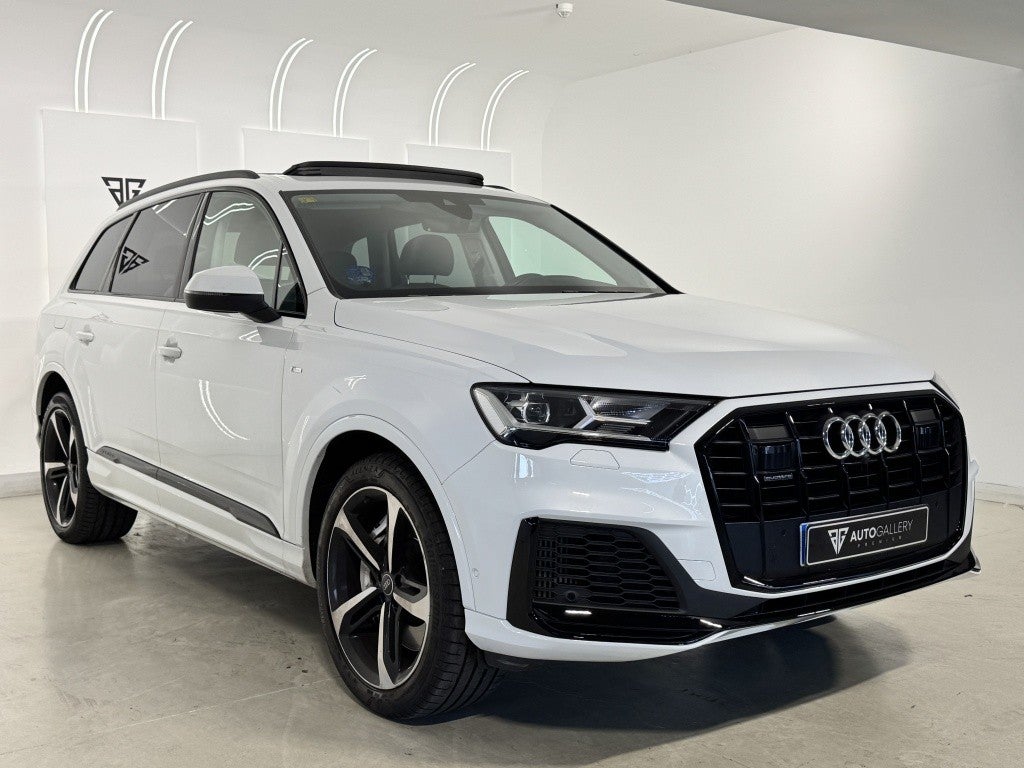 Audi Q7 55 TFSIe S line quattro tiptronic