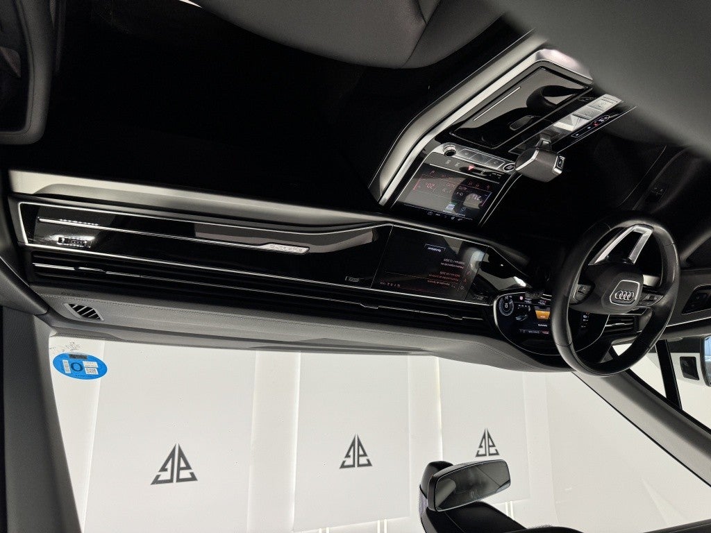 Audi Q7 55 TFSIe S line quattro tiptronic